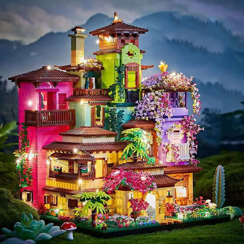 7080pcs Magic Castle / House